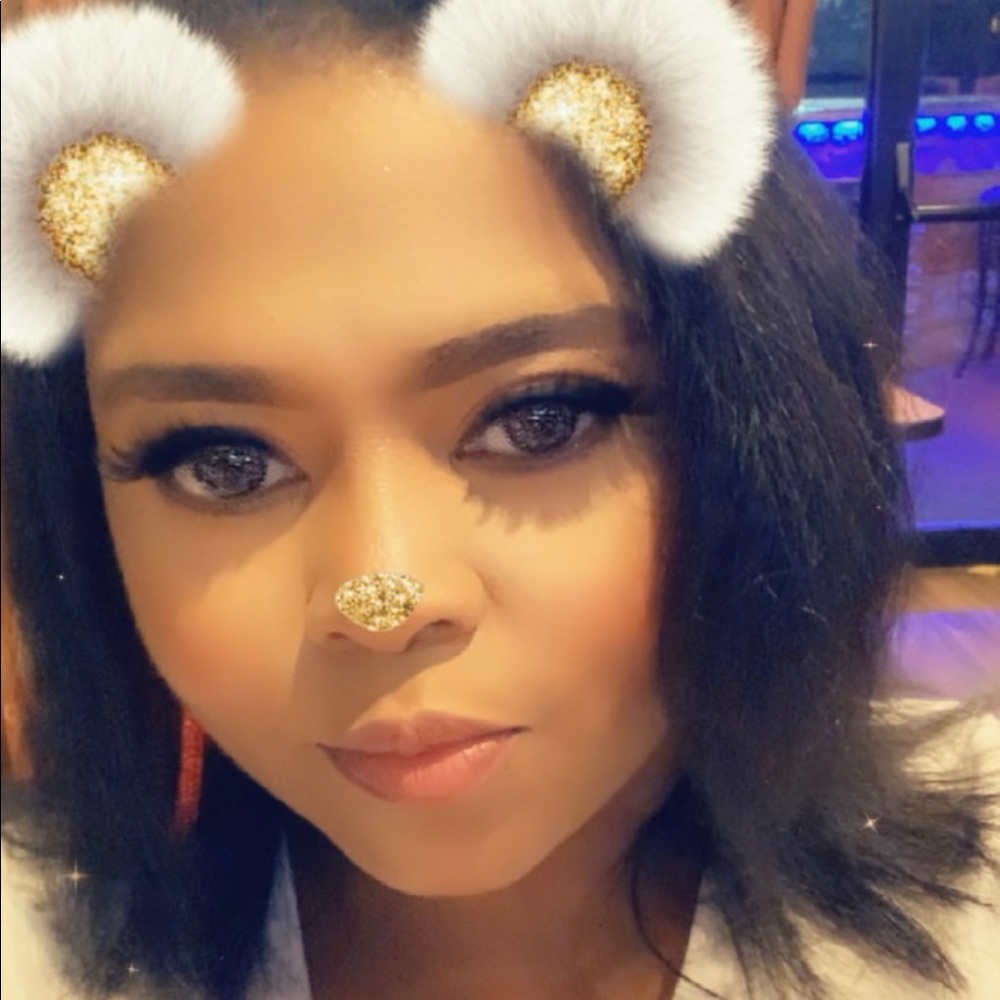 Meet your Posher, Shamonica
